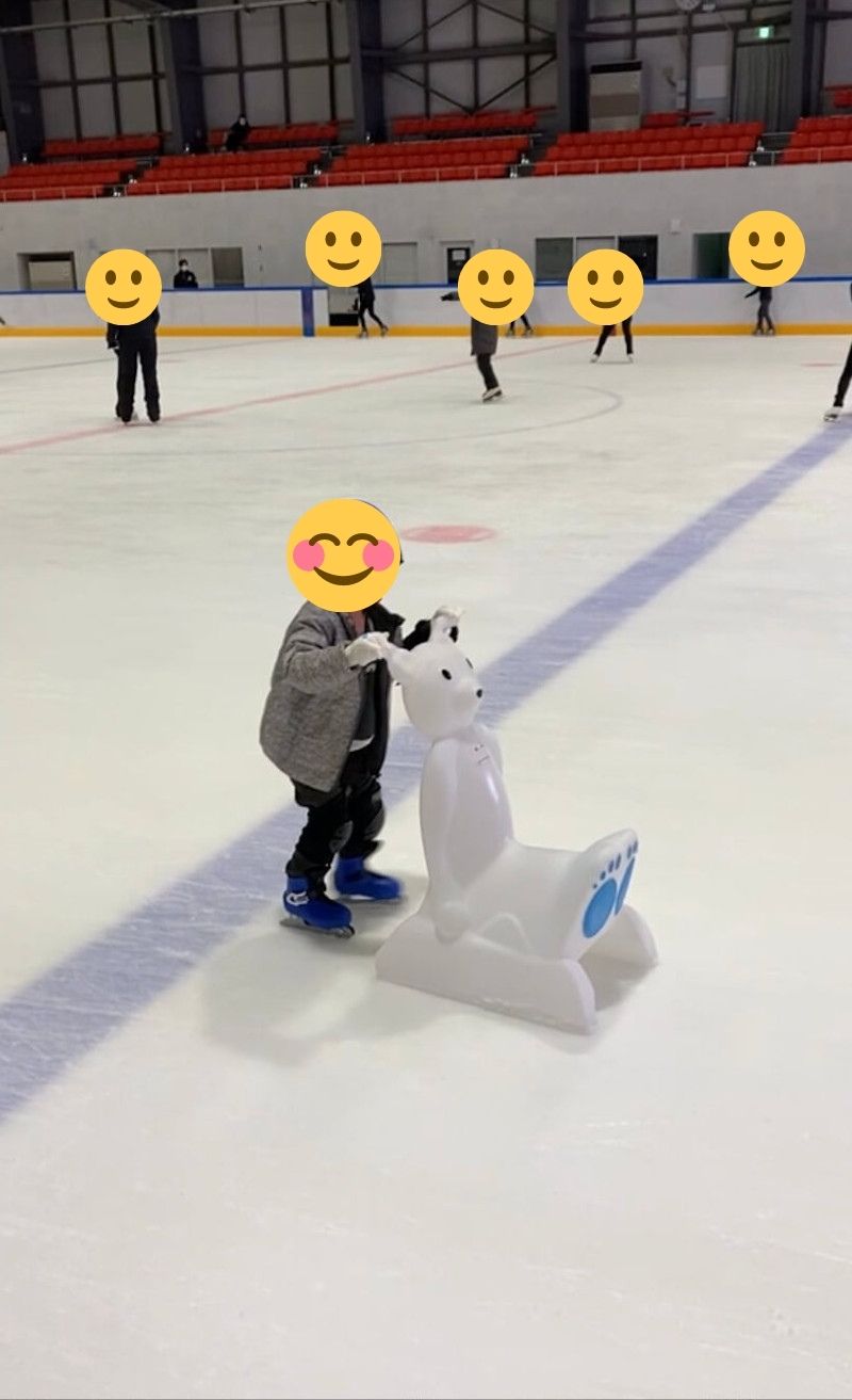 アイススケート初めてでも楽しめるアイテム